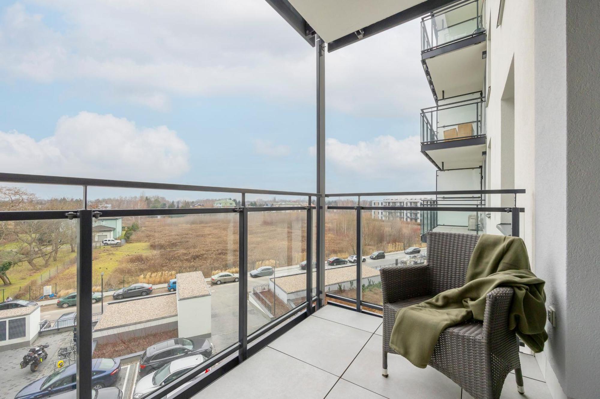 Modern Apartment With Balcony Near Aleje Jerozolimskie By Noclegi Renters Warsaw Exterior photo